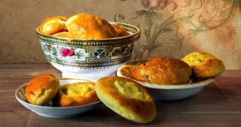 Пирожки с ртутью продавали в Москве: двух человек госпитализировали