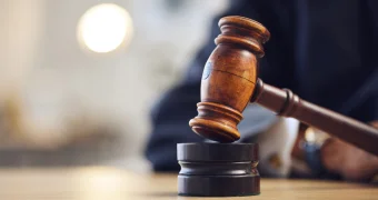 Владимира Зеленского оштрафовали за мат и крики в общественном месте