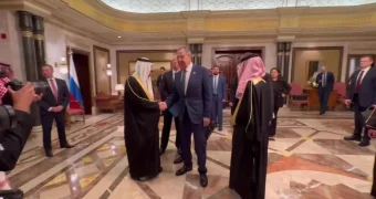 Переговоры делегаций России и США начались в Эр-Рияде