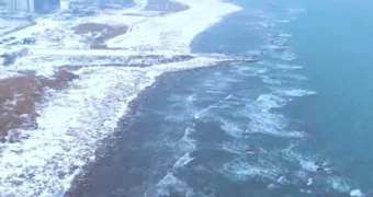 Зимняя сказка в Актау: как снежный город выглядит с высоты птичьего полета