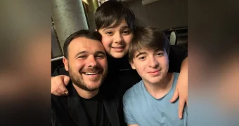 Богатейший азербайджанец показал сыновьям свои владения