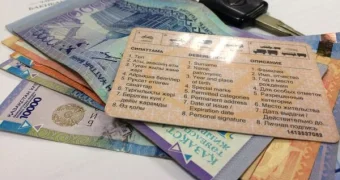 Казахстанцы остались без водительских прав из-за технического сбоя