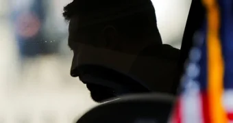 Зеленский досрочно покинул Белый дом