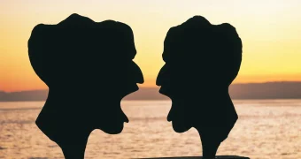 Ругательства могут снизить боль и повысить физическую силу