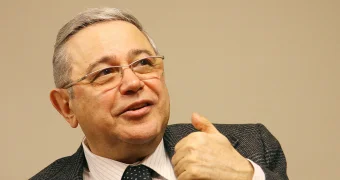 Евгений Петросян госпитализирован в Москве с кровотечением