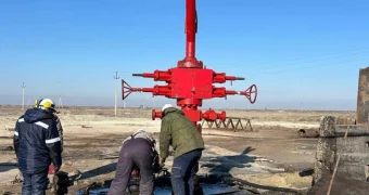 Выброс газа ликвидировали на месторождении в Атырауской области