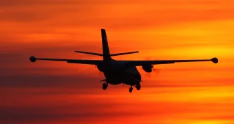 Загадочный объект в небе: экипаж «Азимута» заметил НЛО во время полета