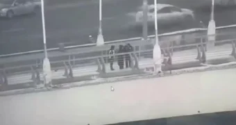 16-летняя астанчанка пыталась спрыгнуть с моста