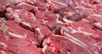 На рынках Казахстана выявлены продажи подозрительного мяса