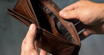 Казахстанцы без работы и дохода: где искать помощь и поддержку