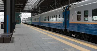 В Казахстане вводится 50% скидка на железнодорожные билеты: кому положена льгота