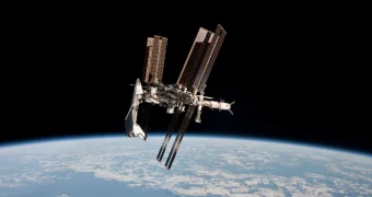 Американские астронавты не получили компенсацию за переработки на МКС