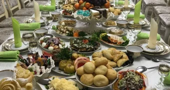 В Казахстане налоговики начали проверять дорогие тои