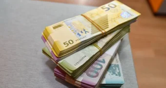 С 14 лет копил деньги:  75-летний азербайджанец назвал размер своего богатства