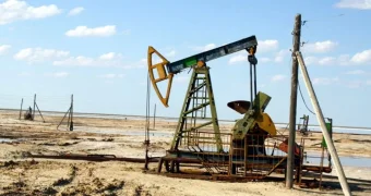 Казахстан и Китай совместно будут искать черное золото в Прикаспийской впадине