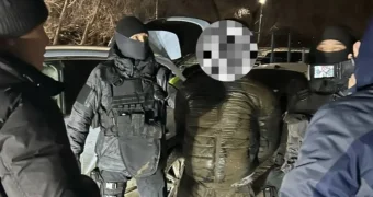 Экс-силовики похитили казахстанца и вымогали у него деньги