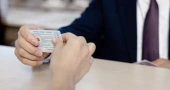 Экзамен на права для водителей в Казахстане приблизят к европейским стандартам