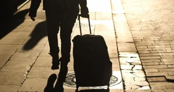 Не успел вернуться: из-за нарушения миграционного режима казахстанца выдворили из страны