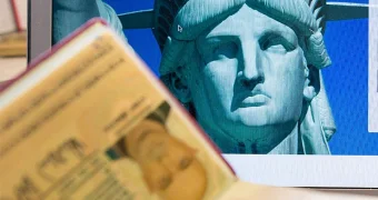 Проверка соцсетей станет обязательной для получения визы в США
