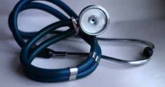 В Казахстане внедряют единую систему оплаты медуслуг: что изменится с 1 июля