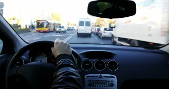 Хитрость не сработала: в Астане водитель лишился прав за маскировку номера