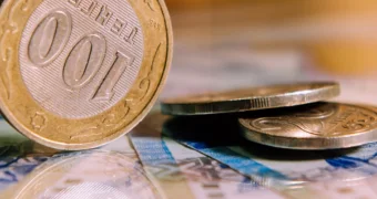 Ждёт ли Казахстан девальвация? Ответ Нацбанка на фоне пошлин Трампа