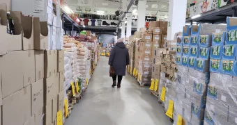 В магазинах «Светофор» арестовали почти две тонны некачественной продукции