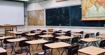 Шестиклассник переименовал школу в свою честь в Уральске