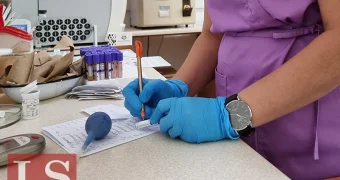 Цены взлетели - от стоматологов до медикаментов: лечение для казахстанцев превращается в роскошь