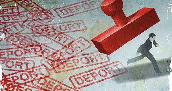 До миллиона долларов штрафа: посольство предупредило казахстанцев в США