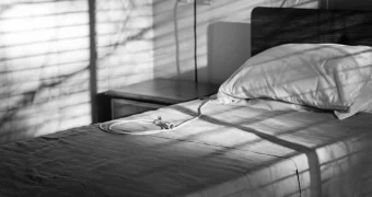 В Уральске скончался мальчик, пострадавший от удара током на подстанции