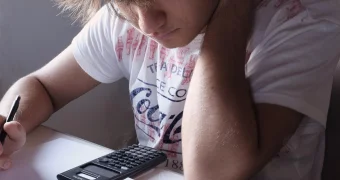 Названы даты итоговых экзаменов для школьников Казахстана