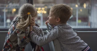 В Казахстане предложили изменить правила субсидирования авиабилетов для детей-туристов