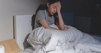 Пробуждения среди ночи назвали признаком серьезных проблем со здоровьем