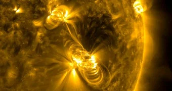 На Солнце произошла мощная вспышка