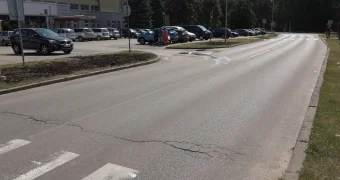 Пересечение стертой сплошной линии: что грозит водителю и как избежать штрафа?