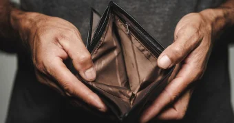 Жизнь за чертой бедности: какие выплаты положены казахстанцам