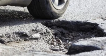 За разбитые дороги платить не придется: новые правила проезда для казахстанцев