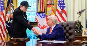 Илон Маск появился в Белом доме с синяком под глазом