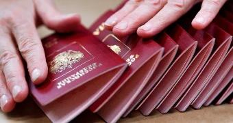 В России обсуждают возвращение обязательных отметок о браке и детях в паспорте