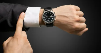 Казахстанцам не договаривают: скрытая правда о четырехдневке и скользящем графике