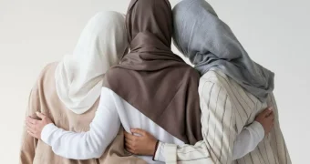 «Вторая жена — не роскошь?»: Почему в Казахстане до сих пор спорят о многоженстве