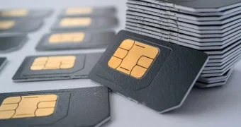 Казахстанец арестован за отправку тысяч SIM-карт в Россию