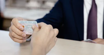 Для казахстанцев упростили получение прав