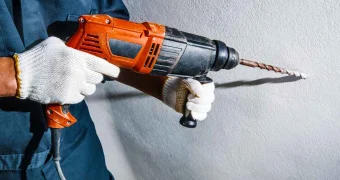 Соседская дрель обойдется в 393 тысячи: как в Казахстане работают новые штрафы за нарушение тишины