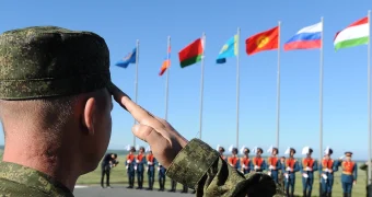 Путин освободил от миграционных требований одну категорию иностранцев