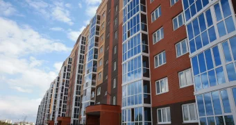 Казахстанцы смогут по-прежнему платить за жилье наличными — ограничения только для новостроек