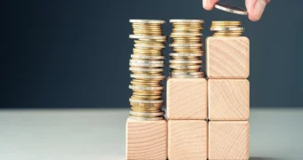 Вклады стали выгоднее, кредиты — дороже: что нужно знать казахстанцам