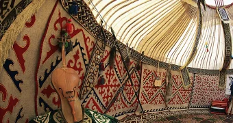 Список запретов предков: что нельзя было делать в доме казаха