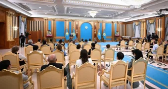 Президент Казахстана наградил представителей СМИ: «Это труд, который не каждому по плечу»